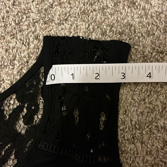 Maurices Black sleeveless crochet ruffle blouse size medium - Picture 13 of 13